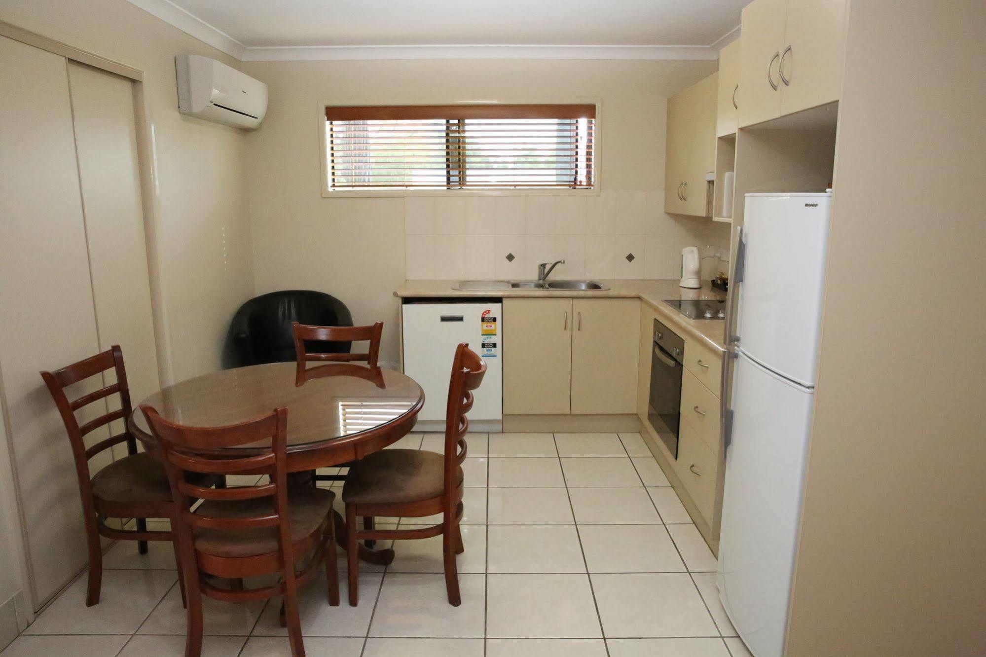 Emerald Central Palms Motel المظهر الخارجي الصورة